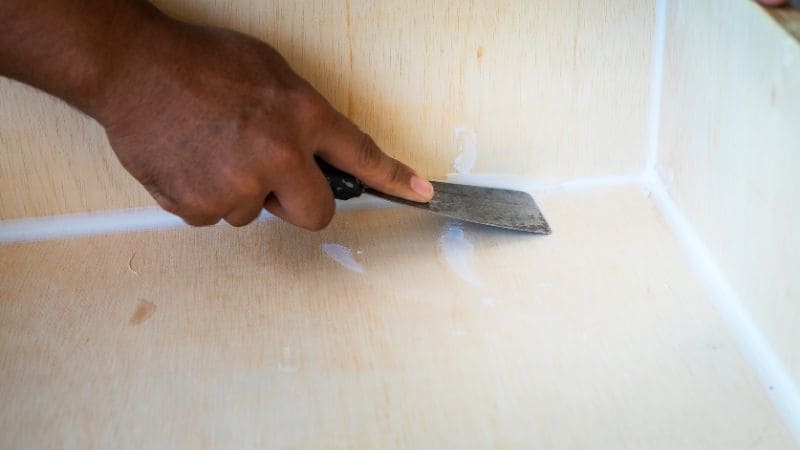 Utility Knife for Floor Painting